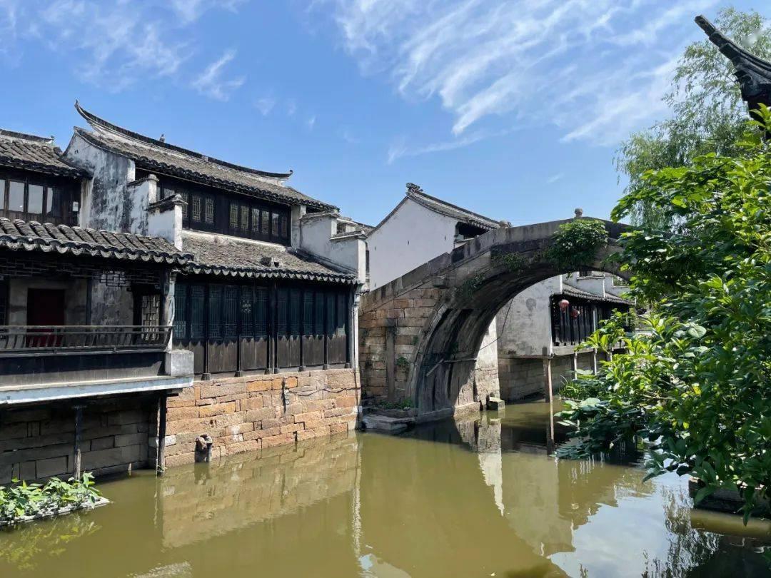 能给手机充电、加热盒饭，北京丰台马家堡东里社区开放暖心驿站